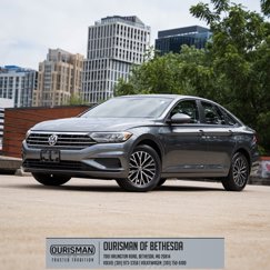 Used 2021 Volkswagen Jetta SE w/ SE Cold Weather Package image 1