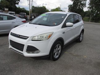 Used 2016 Ford Escape SE image 1