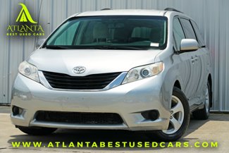 Used 2011 Toyota Sienna LE image 1
