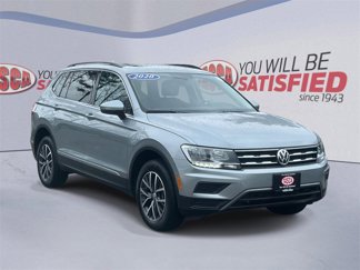 Used 2020 Volkswagen Tiguan SE w/ Panoramic Sunroof Package image 1