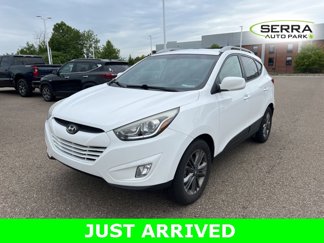 Used 2015 Hyundai Tucson SE image 1