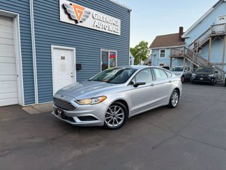 Used 2017 Ford Fusion SE w/ Fusion SE Technology Package image 1