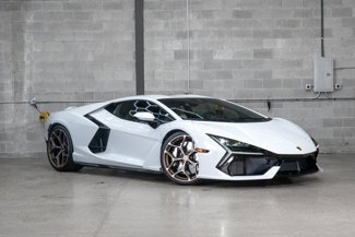 Used 2024 Lamborghini Revuelto image 1