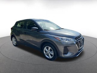 Used 2024 Nissan Kicks S image 1