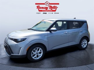 Used 2024 Kia Soul LX w/ Option Group 015 image 1