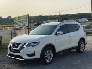 Used 2019 Nissan Rogue SV image 1