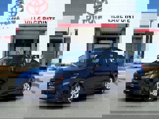Used 2023 Toyota Corolla LE image 1