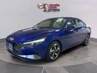 Certified 2022 Hyundai Elantra Limited w/ Preferred Accessory Package image 1