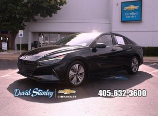 Used 2022 Hyundai Elantra Limited image 1