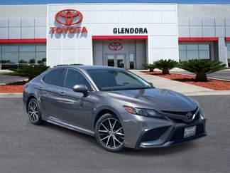 Used 2023 Toyota Camry SE image 1