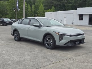 New 2025 Kia K4 LXS image 1