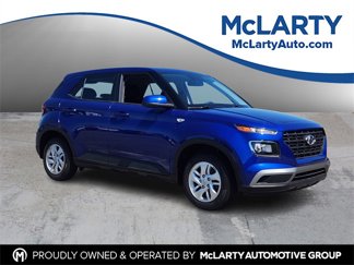 Used 2022 Hyundai Venue SE image 1