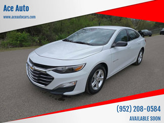 Used 2023 Chevrolet Malibu LS image 1