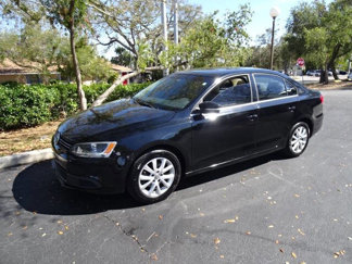 Used 2013 Volkswagen Jetta SE image 1