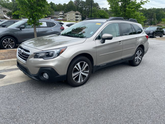 Used 2018 Subaru Outback 3.6R Limited image 1