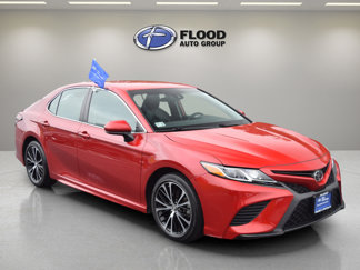 Used 2019 Toyota Camry image 1
