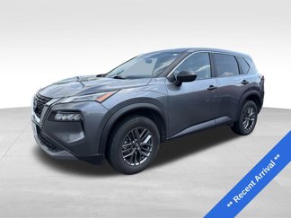 Used 2023 Nissan Rogue S image 1