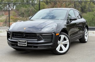 Used 2024 Porsche Macan image 1