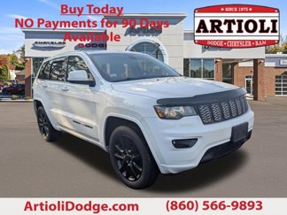 Used 2019 Jeep Grand Cherokee Altitude image 1