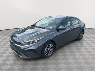 Used 2024 Kia Forte LXS image 1