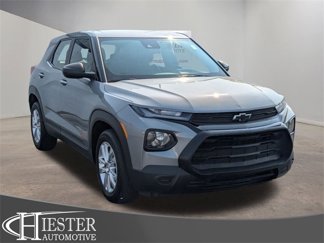 Used 2023 Chevrolet TrailBlazer LS w/ LPO, Blackout Package image 1