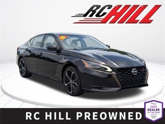 Used 2023 Nissan Altima 2.5 SR image 1