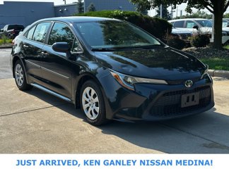 Used 2020 Toyota Corolla LE image 1
