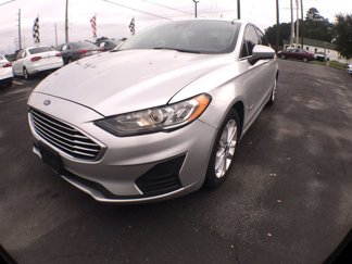 Used 2019 Ford Fusion SE image 1