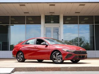 New 2025 Hyundai Elantra SEL image 1
