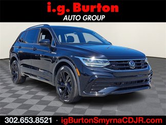 Used 2023 Volkswagen Tiguan SE R-Line image 1