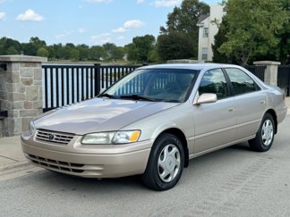 Used 1997 Toyota Camry LE image 1