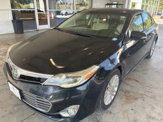 Used 2015 Toyota Avalon Limited image 1