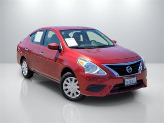 Used 2016 Nissan Versa SV image 1