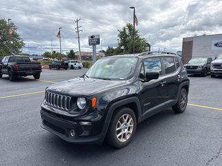 Used 2019 Jeep Renegade Latitude w/ Cold Weather Group image 1