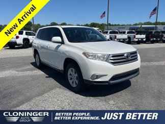 Used 2013 Toyota Highlander FWD image 1