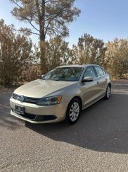 Used 2013 Volkswagen Jetta SE image 1