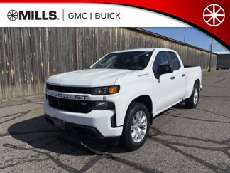 Used 2019 Chevrolet Silverado 1500 Custom w/ Trailering Package image 1
