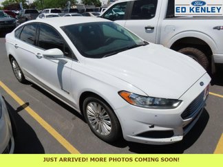 Used 2016 Ford Fusion SE image 1