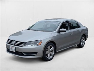 Used 2014 Volkswagen Passat 2.5 SE image 1