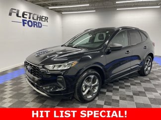 Used 2023 Ford Escape ST-Line image 1