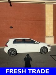 Used 2016 Volkswagen Golf SE image 1