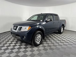 Used 2018 Nissan Frontier SV image 1