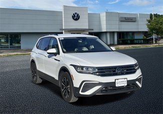 Used 2024 Volkswagen Tiguan S image 1