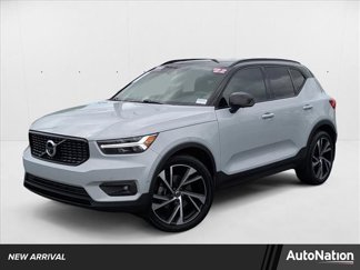 Used 2022 Volvo XC40 T5 R-Design w/ Protection Package Premier image 1