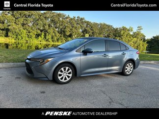 Used 2022 Toyota Corolla LE image 1