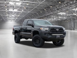 Used 2016 Toyota Tacoma SR5 image 1