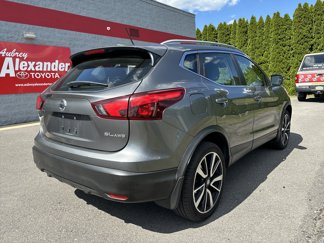 Used 2017 Nissan Rogue Sport SL w/ SL Premium Package image 1