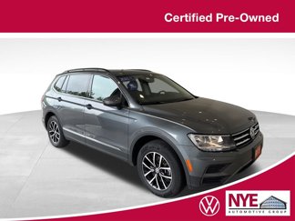 Used 2021 Volkswagen Tiguan SE w/ Panoramic Sunroof Package image 1