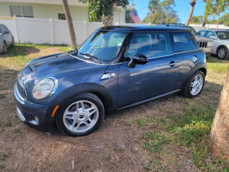 Used 2010 MINI Cooper S image 1