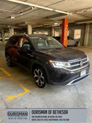 Used 2023 Volkswagen Taos SEL image 1